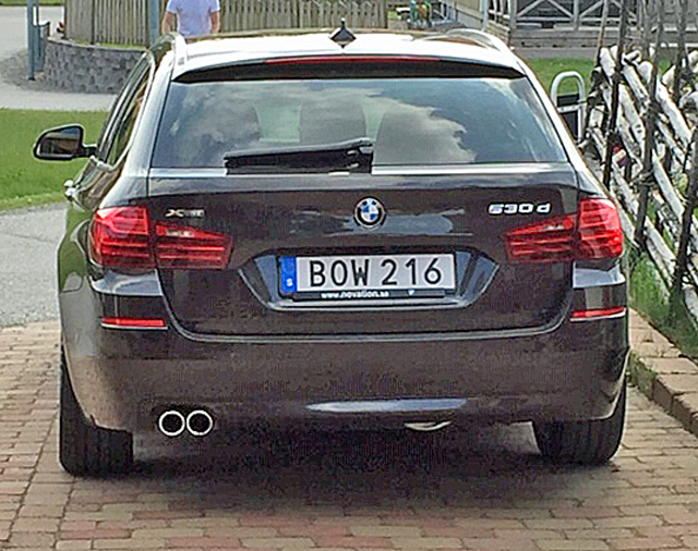 Mörkt brunmetallic BMW 530D Xdrive Touring stulen i Glumslöv mellan Landskrona och Helsingborg