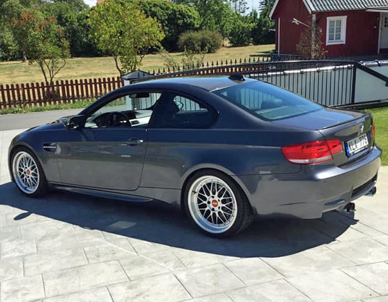 Gråmetallic BMW M3 Coupé E92 stulen i Kristianstad