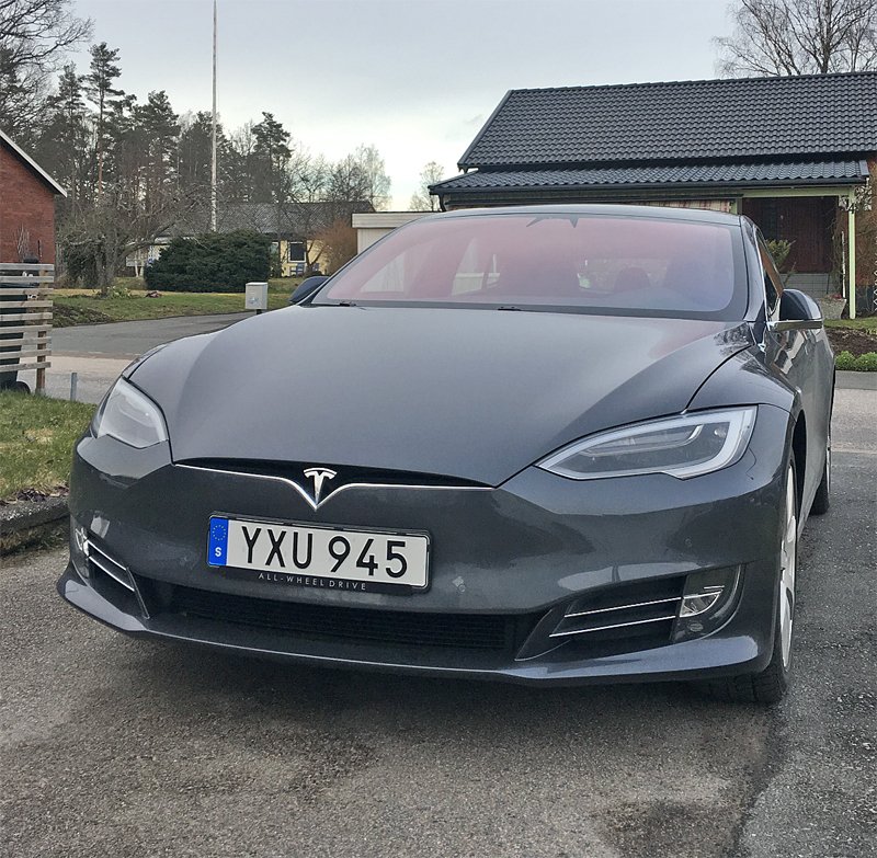 Gråmetallic Tesla Model S 75D AWD Single Speed stulen i Ljungby
