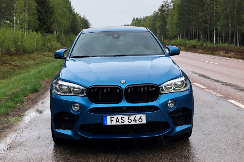 Laguna blå BMW X6 M stulen i Arvika 