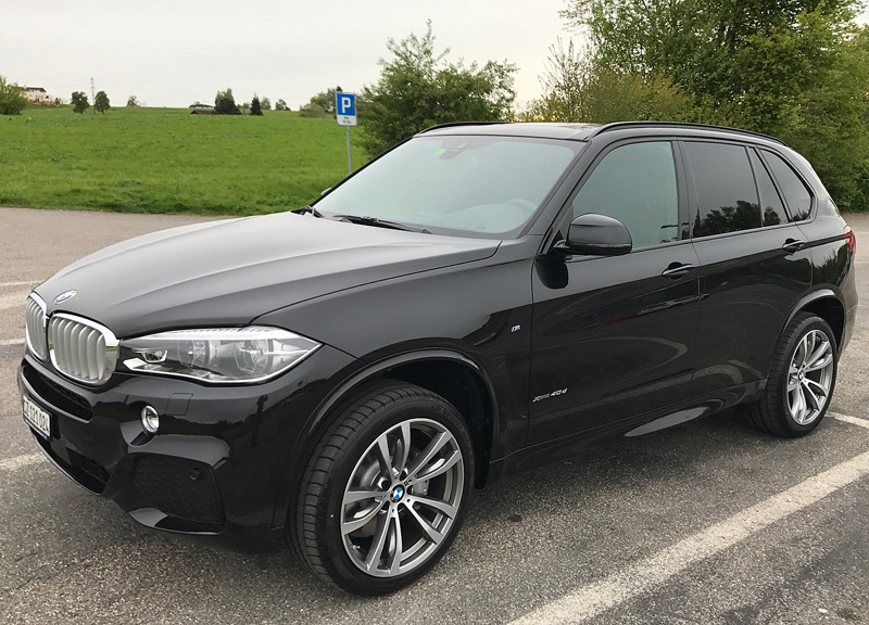 Svart BMW X5 Xdrive 4.0D stulen i Järna söder om Södertälje