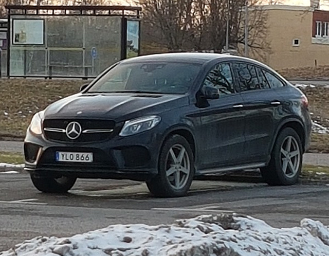 Svart Mercedes Benz GLE 350 D 4MATIC Coupé stulen i Örebro