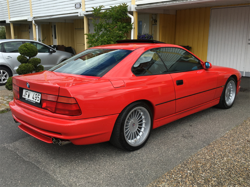 Svenskregistrerad röd BMW 850I E31, stulen i Hamburg, Tyskland- Schwedischer BMW 850I E31 in Hamburg entwendet