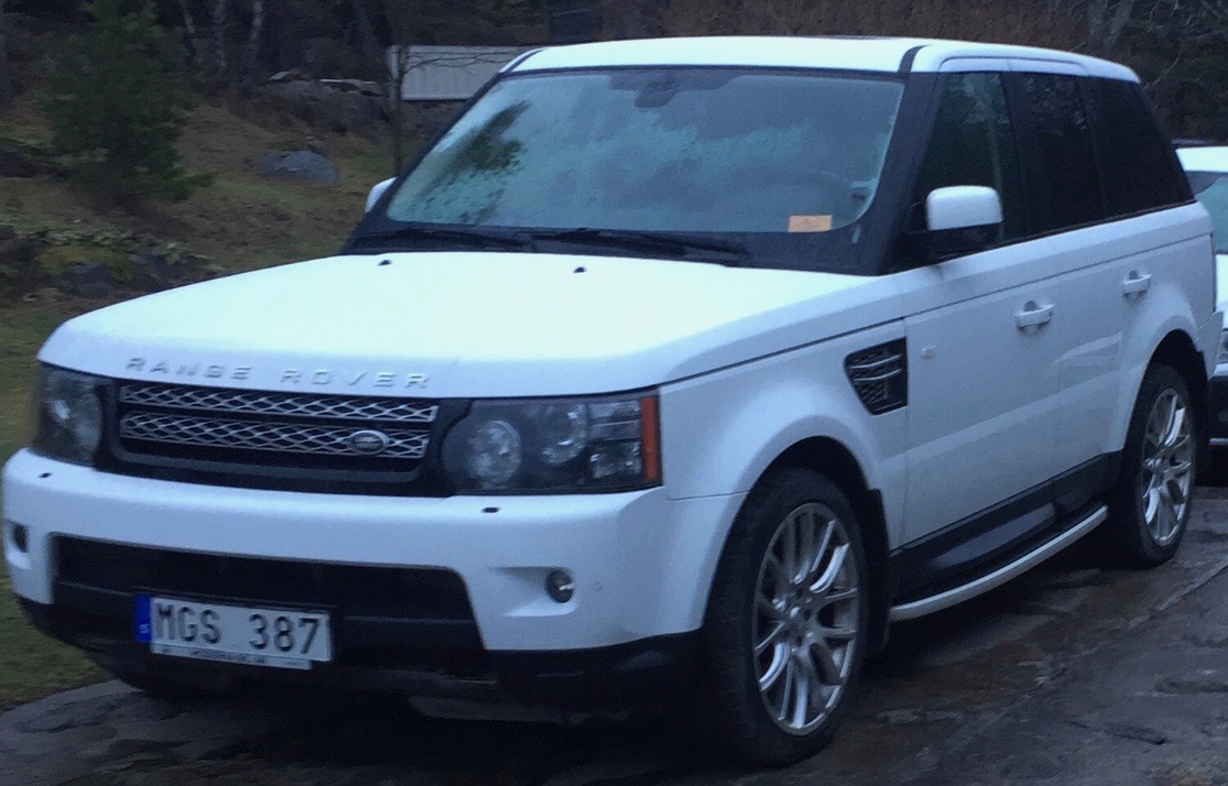 Vit Range Rover Sport stulen i Saltsjö-Boo